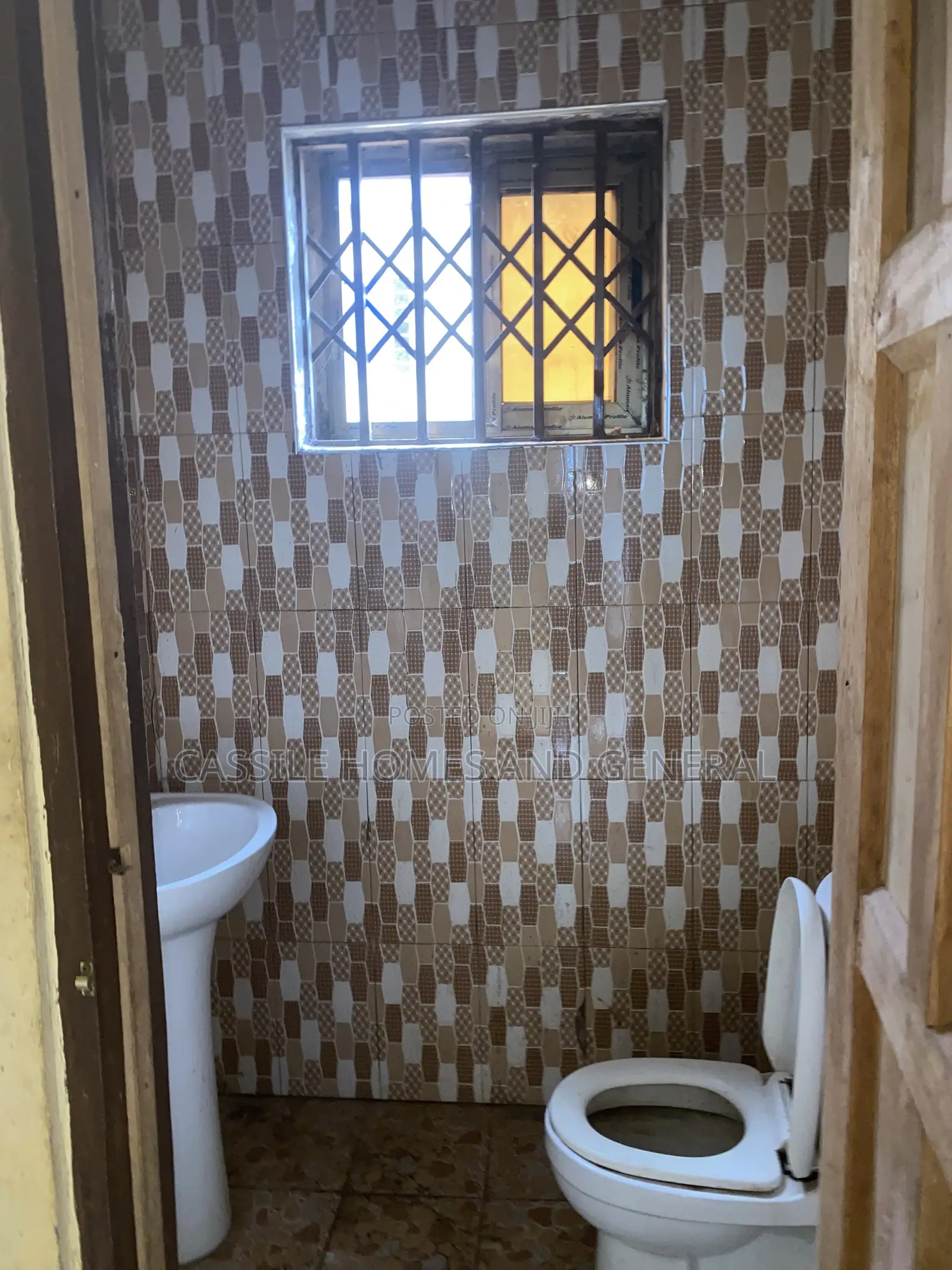 2bdrm Apartment in Katamanso, Ashaiman Municipal for rent