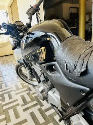 Honda CB 2003 Black