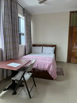 Cozy Furnished Single Room Near Labadi Beach – Short Stay