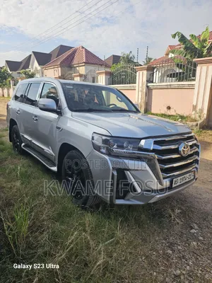 Toyota Land Cruiser 4.0 V6 GX-R 2012 Silver