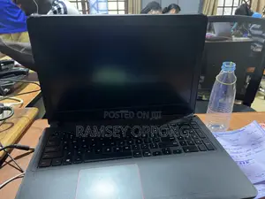 Laptop Dell Inspiron 15 7559 8GB Intel Core i7 HDD+SSD 1T