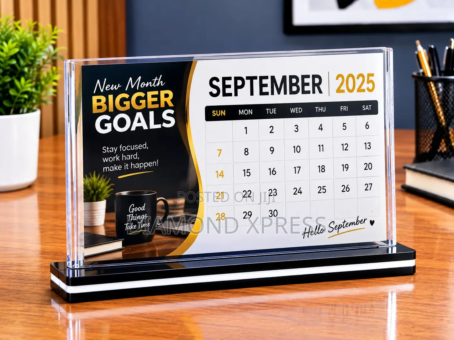 Premium Acrylic Display Stand – Clear Acrylic With Black Base