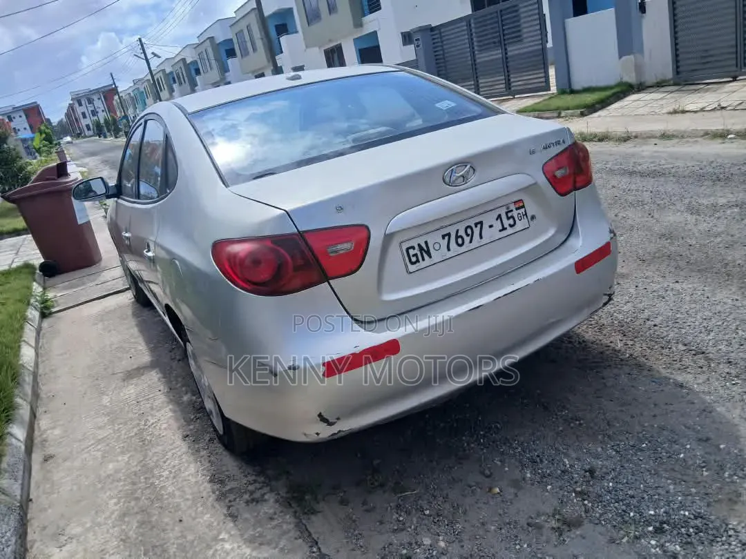 Hyundai Elantra 2008 Silver