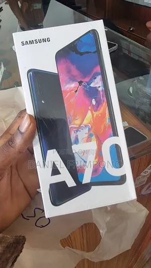 New Samsung Galaxy A70 128 GB Black