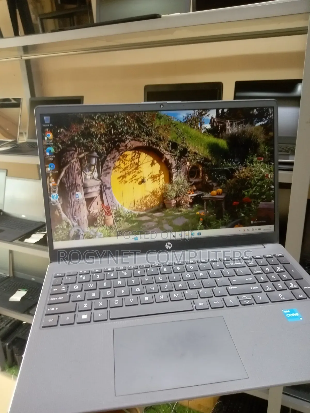 Laptop HP 250 G10 8GB Intel Core i3 SSD 256GB