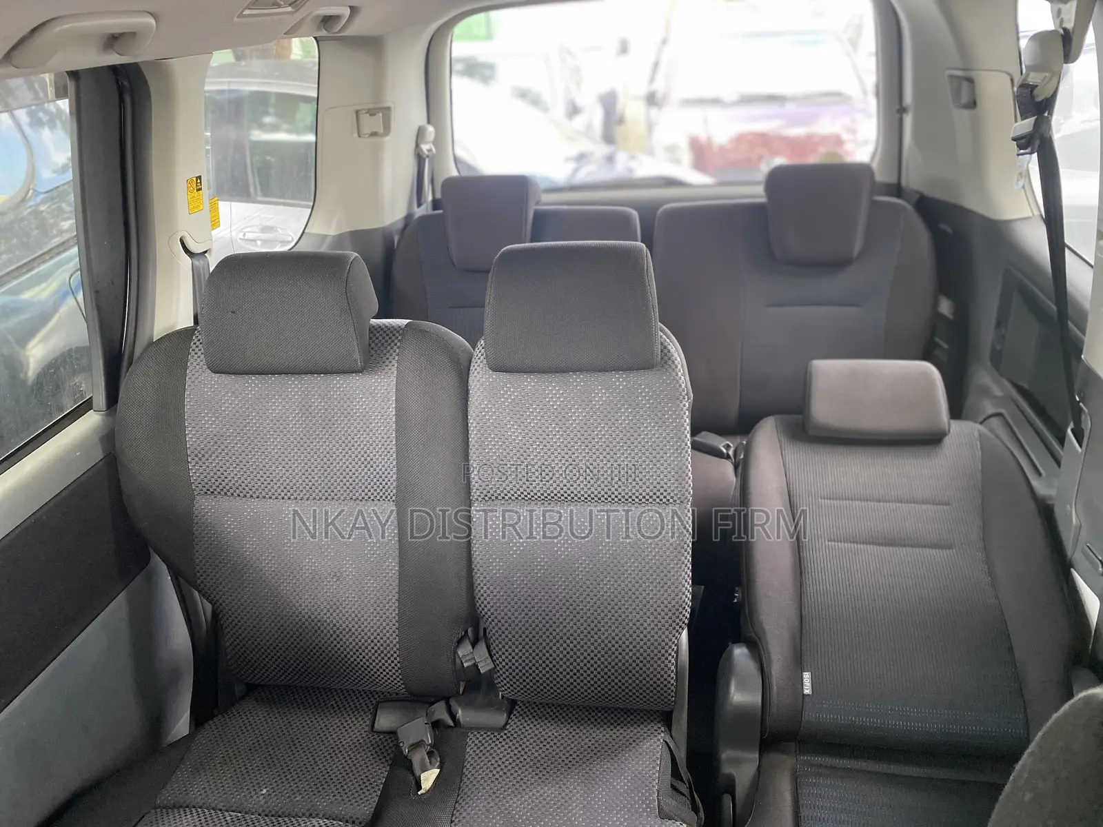 Toyota Voxy V 2WD 7-Seater 2015 Black