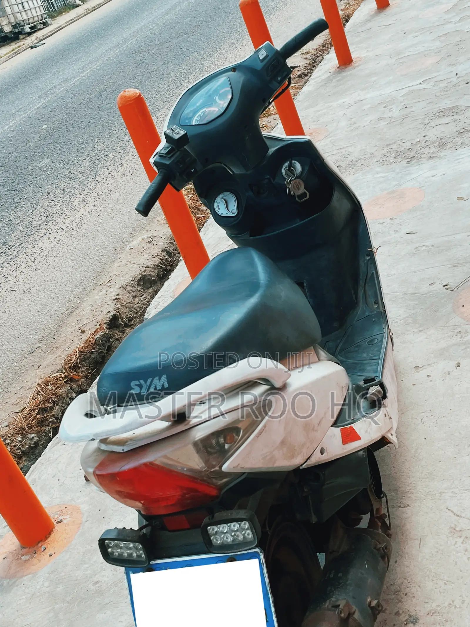 SYM Fnx 125 2022 White