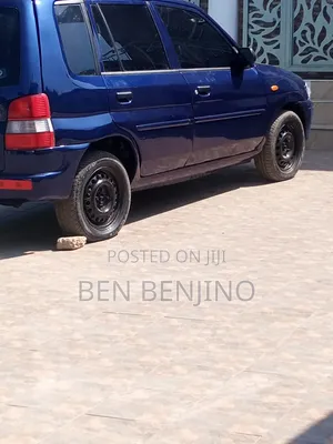 Mazda Demio 2003