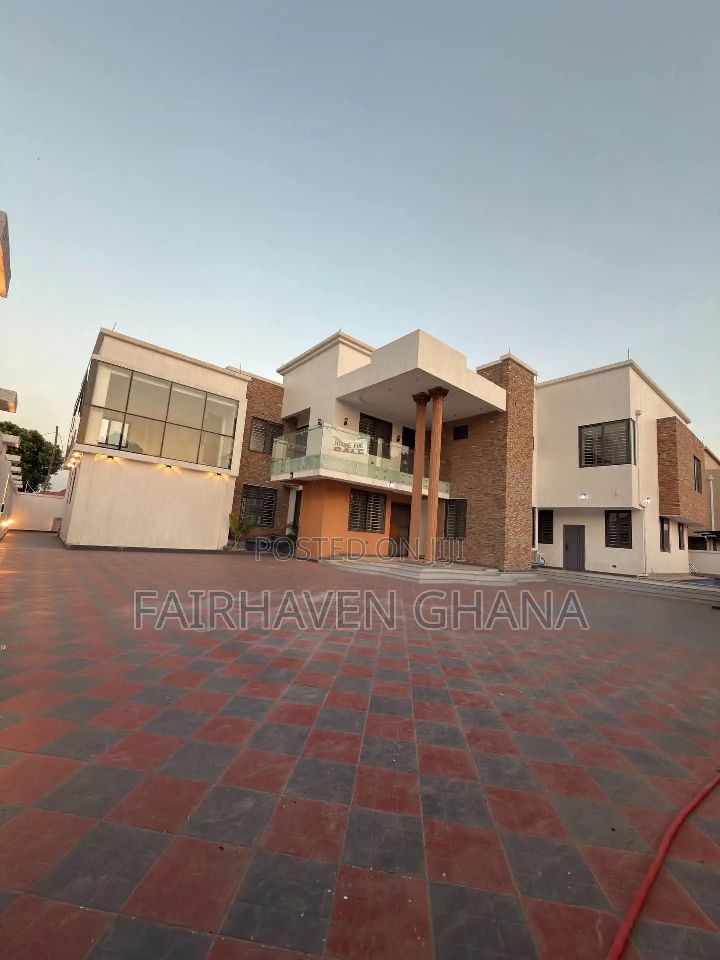 Furnished 5bdrm Apartment in Fairhaven, East Legon for sale