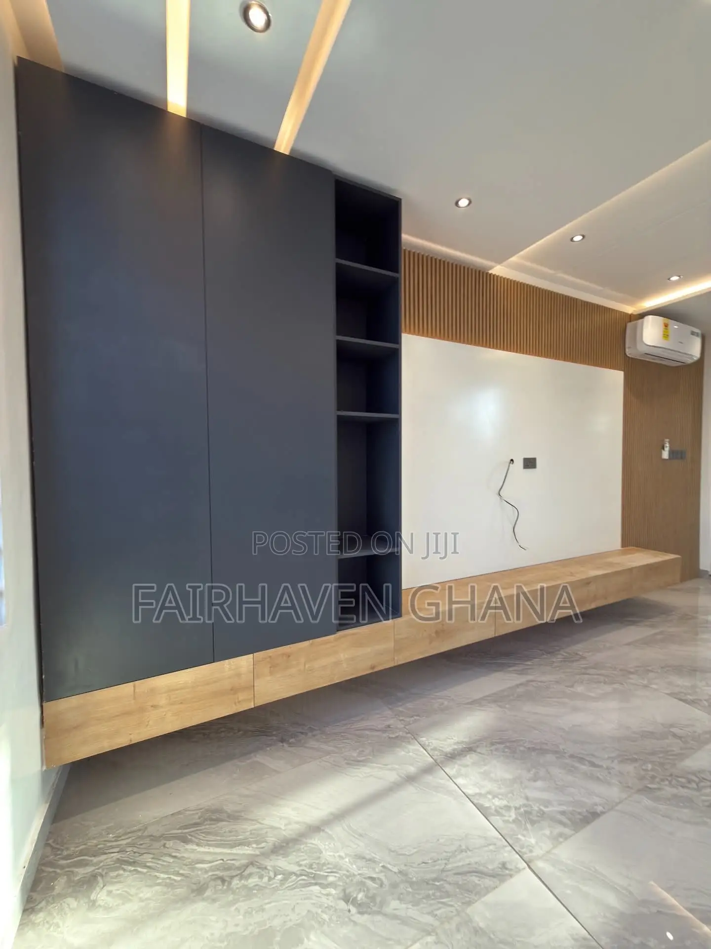 Furnished 5bdrm Apartment in Fairhaven, East Legon for sale