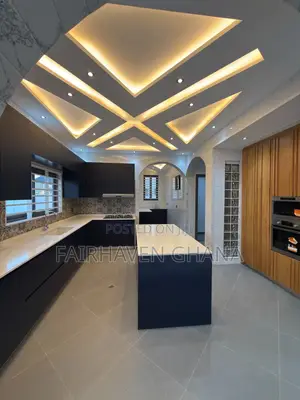 Furnished 5bdrm Apartment in Fairhaven, East Legon for sale