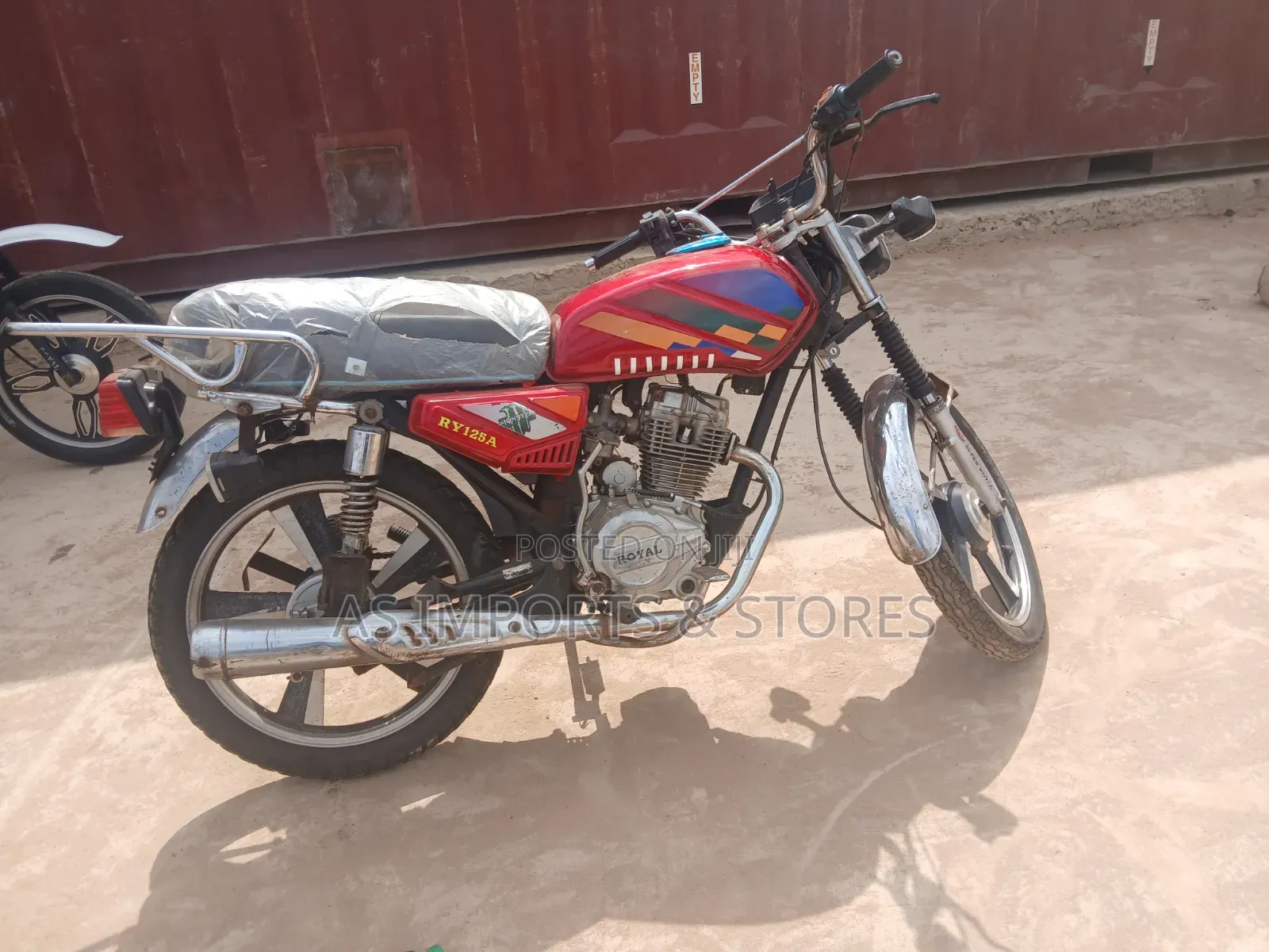 Royal RY125 2021