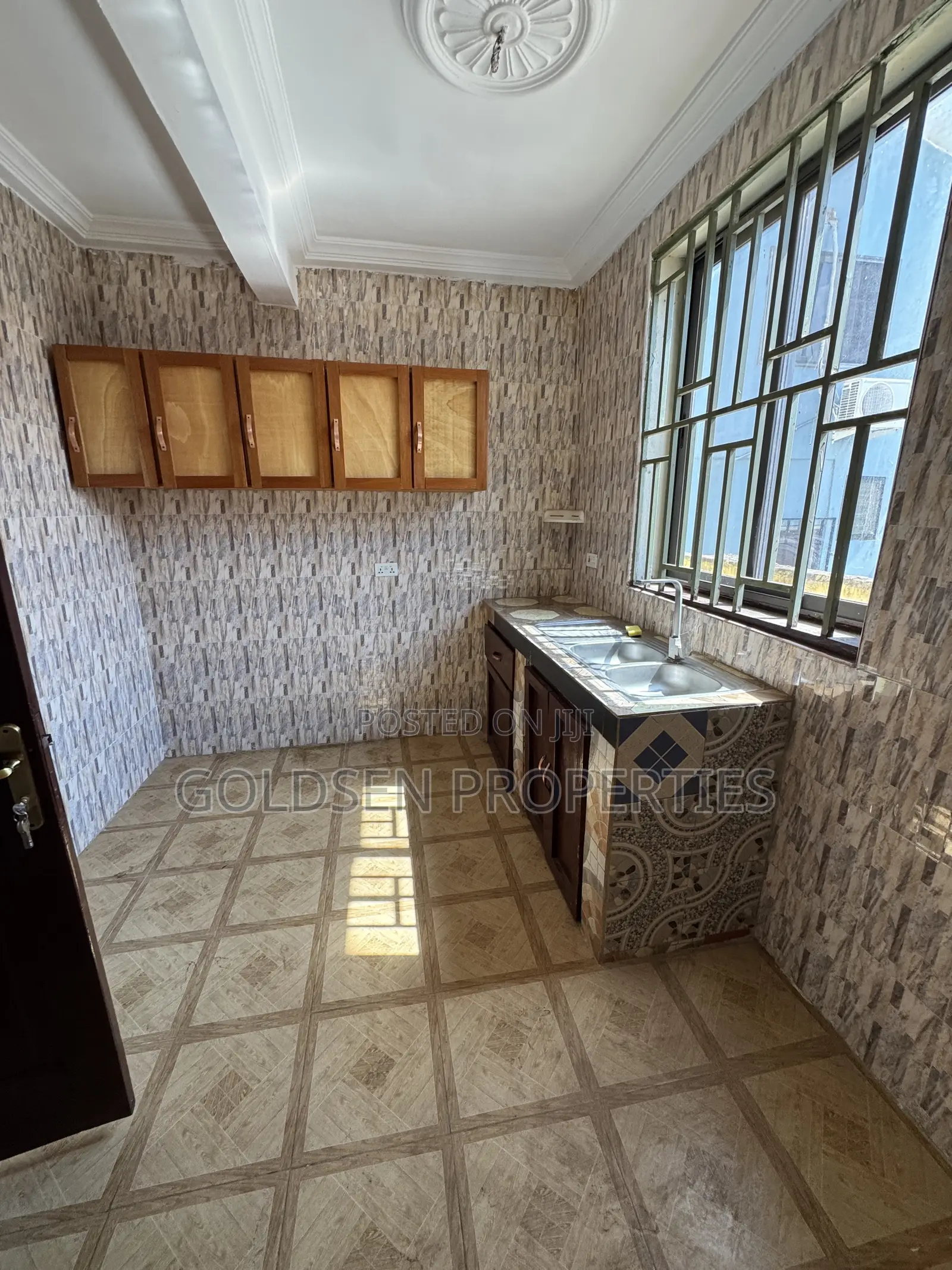 2bdrm Apartment in Mile 7 for rent