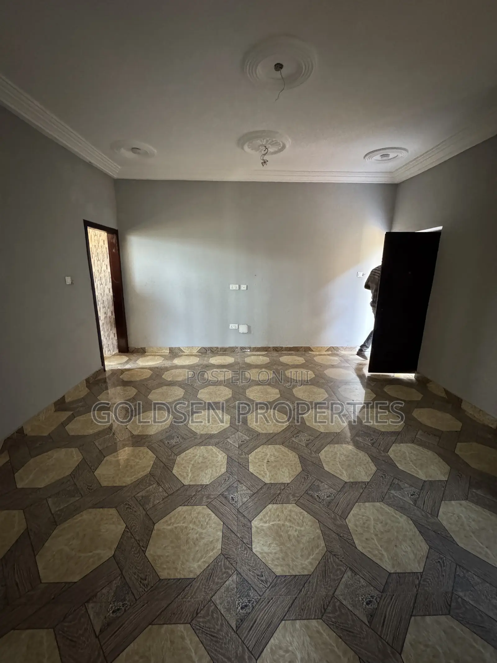 2bdrm Apartment in Mile 7 for rent