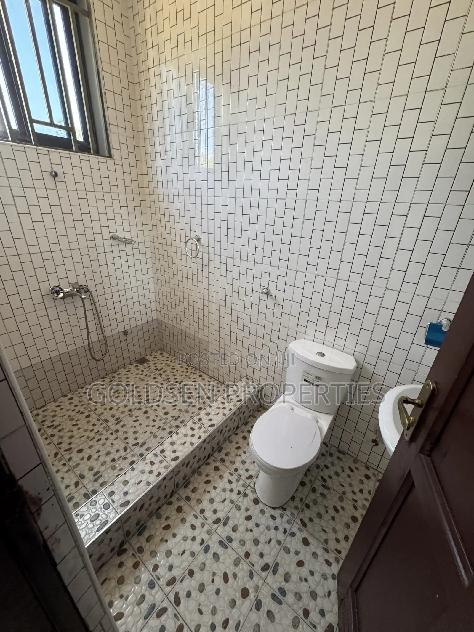 2bdrm Apartment in Mile 7 for rent