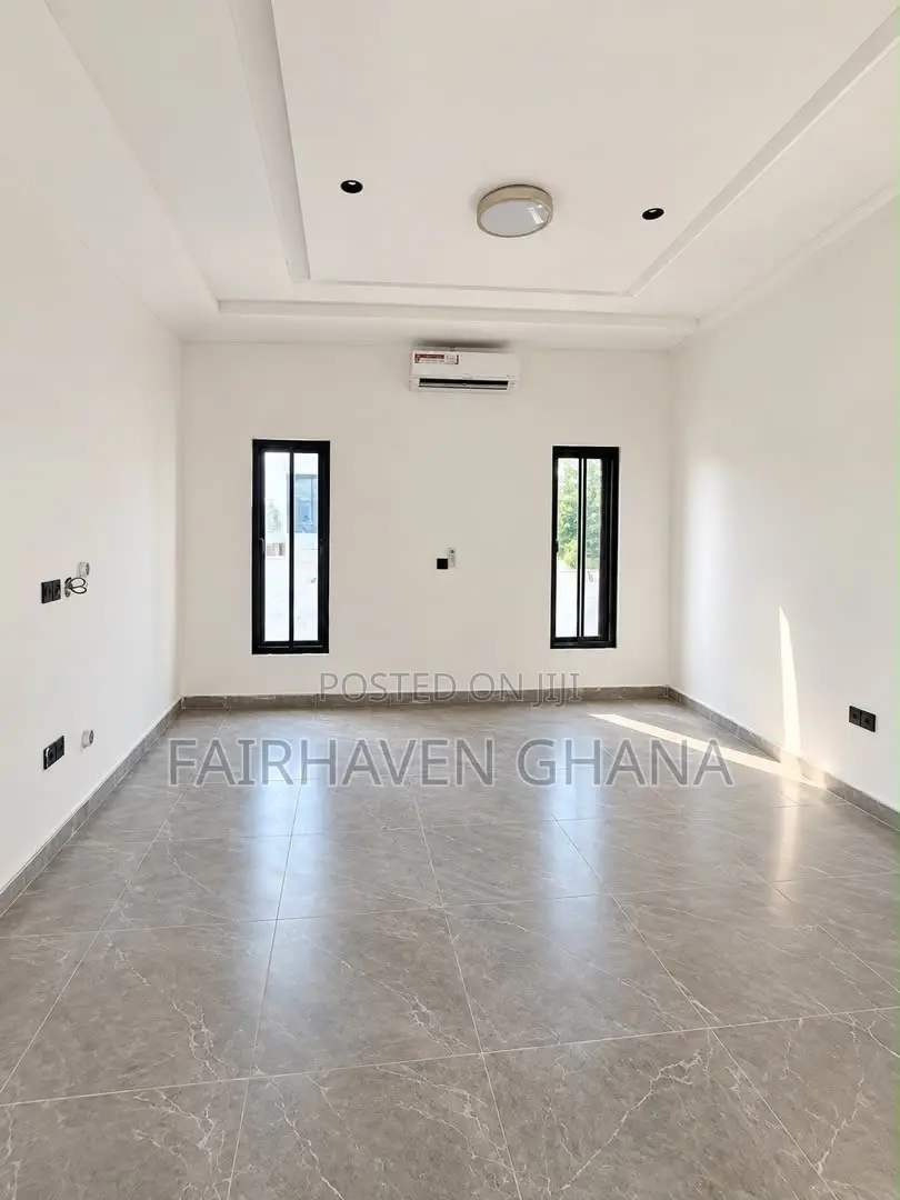 Furnished 4bdrm Apartment in Fairhaven, East Legon for sale
