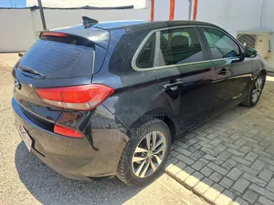 Hyundai Elantra 2019 Black