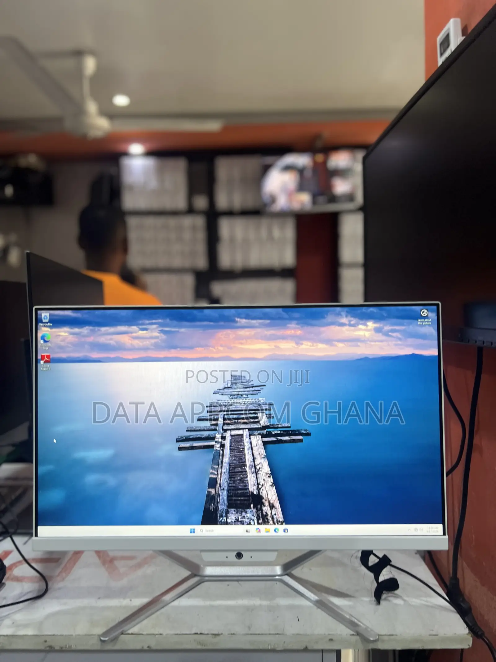 Desktop Computer Fujitsu 8GB Intel Core i7 SSD 256GB