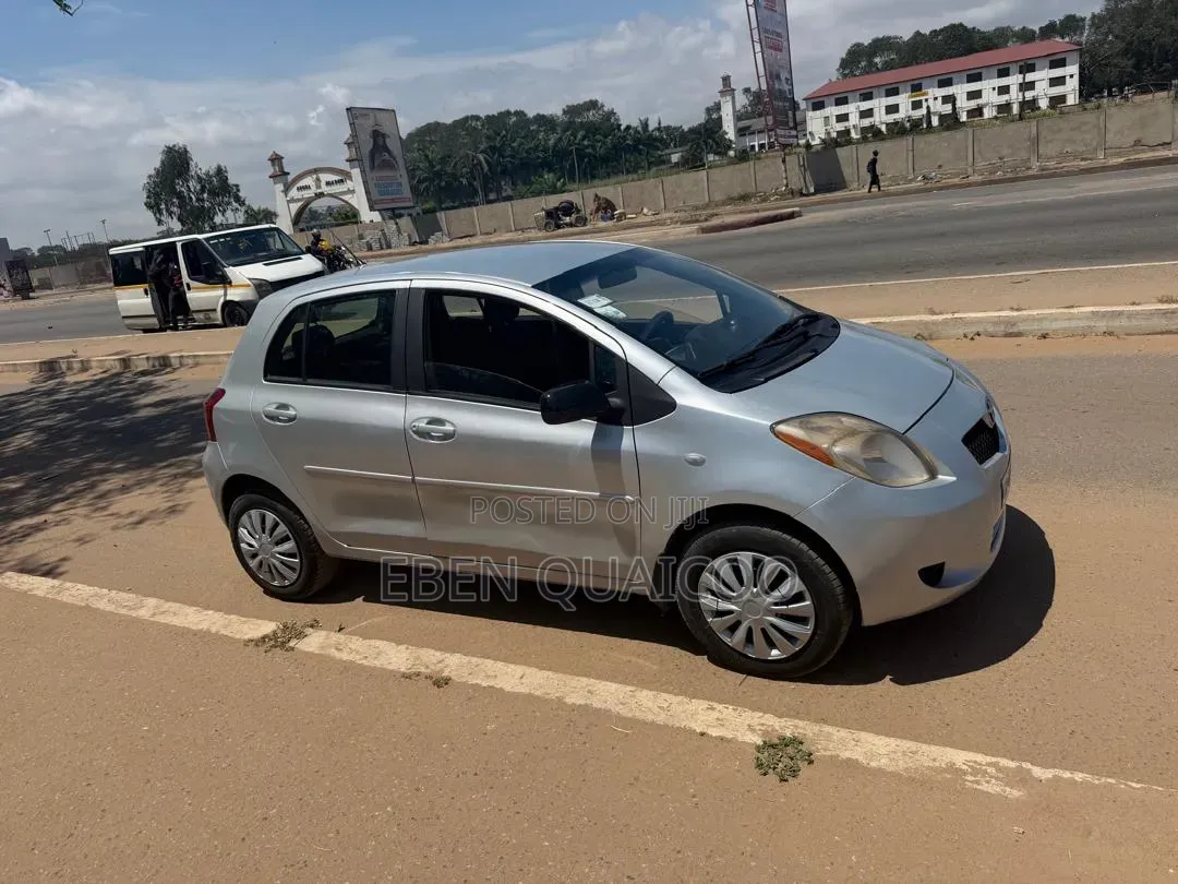 Toyota Yaris 2008 Silver
