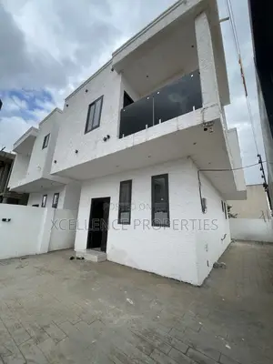 3bdrm Duplex in Xcellence Properties, East Legon for sale