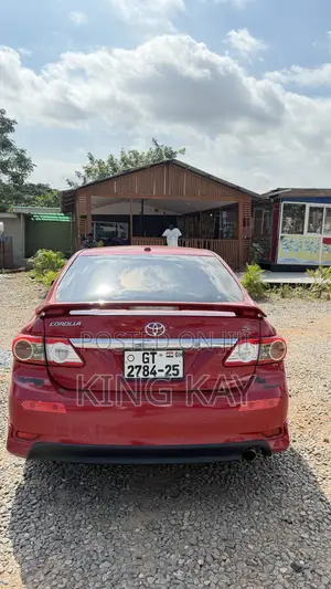 Toyota Corolla LE Special Edition 4dr Sedan (1.8L 4cyl 4A) 2013 Red