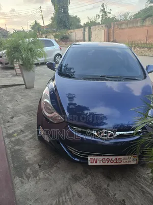 Hyundai Elantra GLS Sedan FWD (1.8L 4cyl 6A) 2013 Blue
