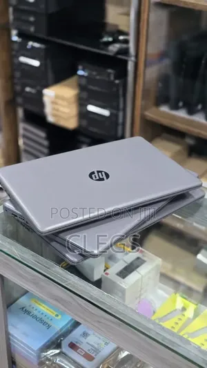 Laptop HP 250 G6 8GB AMD SSD 128GB