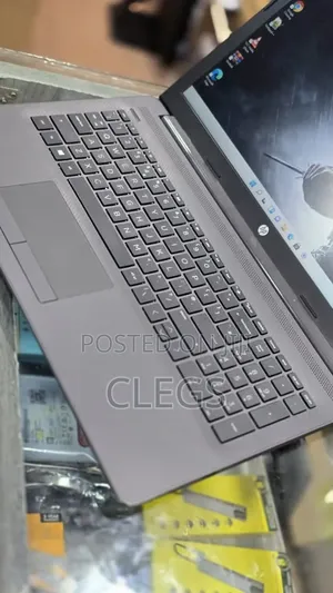 Laptop HP 250 G6 8GB AMD SSD 128GB