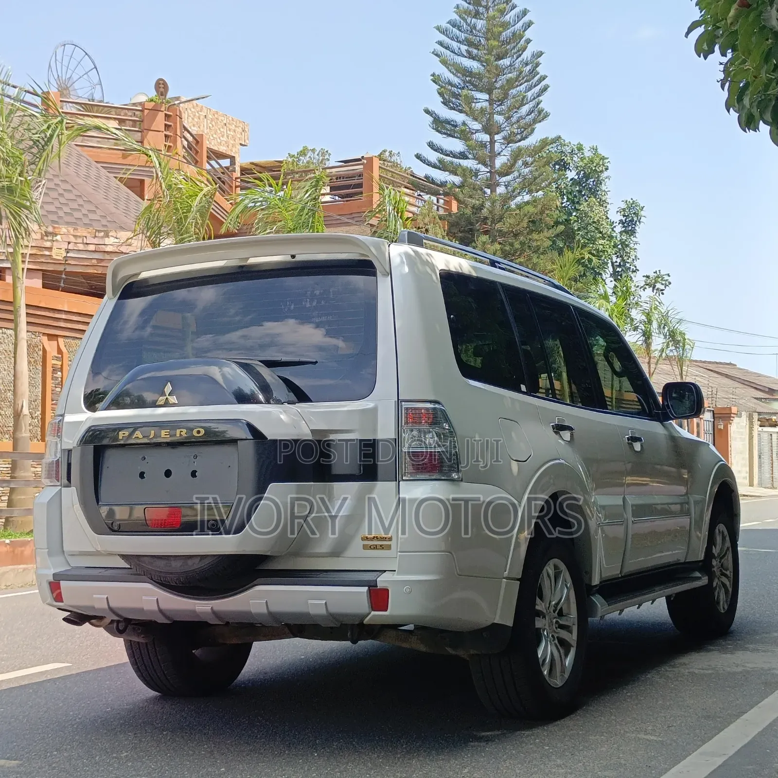 Mitsubishi Pajero V90 3.8 V6 GLS/GLX 2019 White
