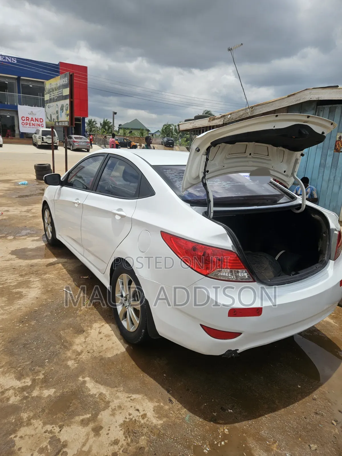 Hyundai Accent 2013 White