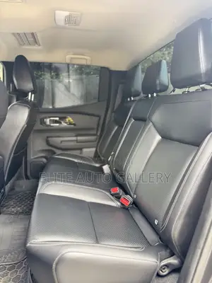 Mitsubishi L200 2024 Gray
