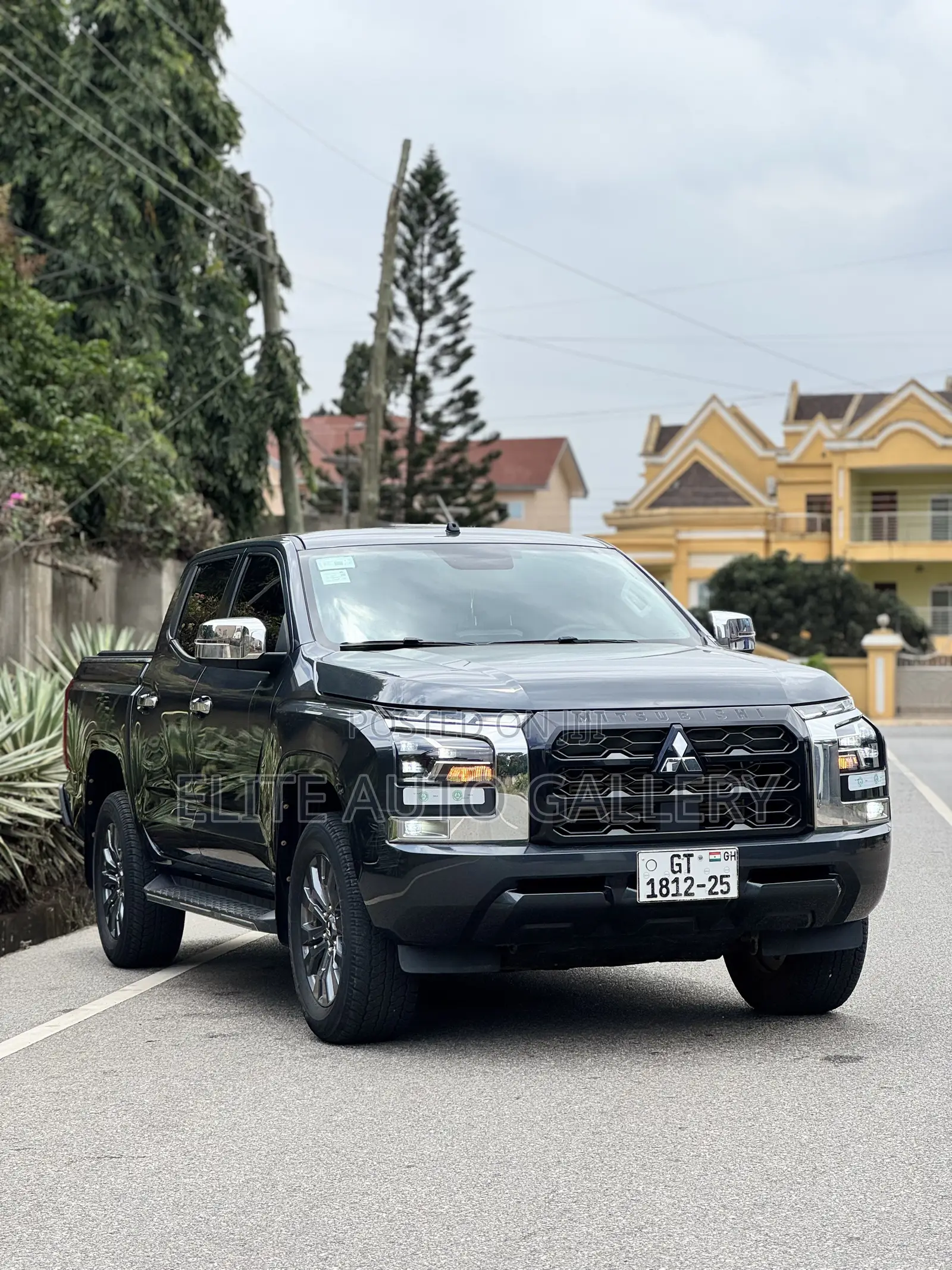Mitsubishi L200 2024 Gray