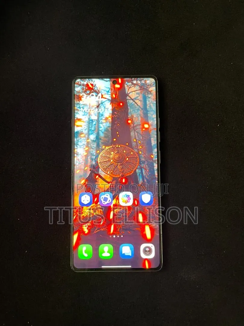 Tecno Camon 40 256 GB Silver