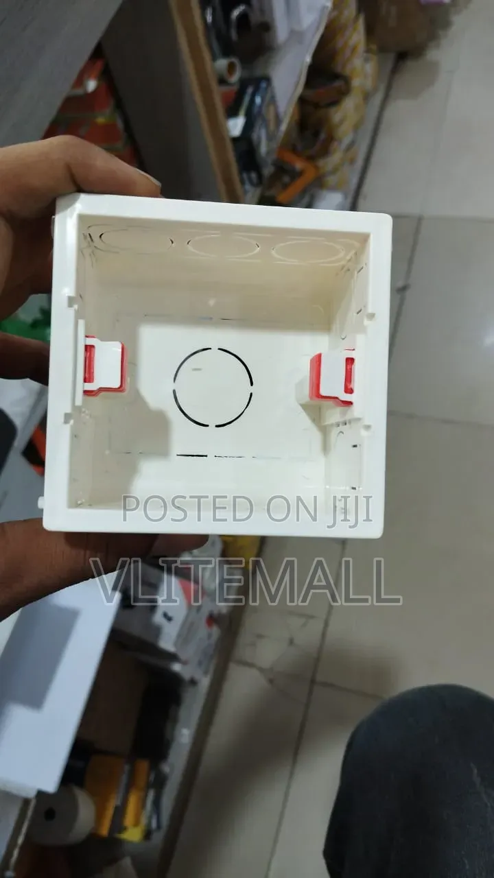 Plastic Conduit Boxes 3*3mm(10pcs)