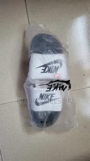 Nike Black and White Slides Size 44