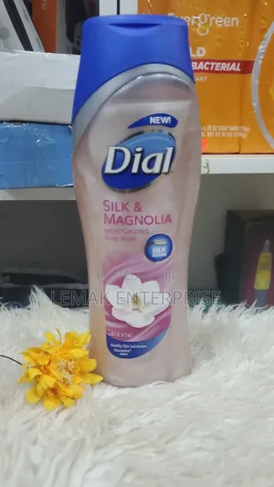 Dial Silk Magnolia Moisturizing Body Wash (473ml)