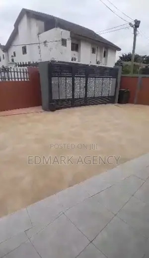1bdrm Apartment in Kwabenya Point 1 for rent