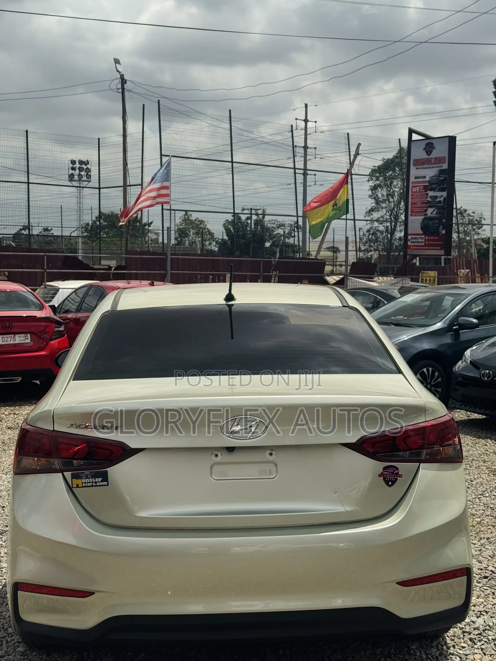 Hyundai Accent SE 2018 Beige