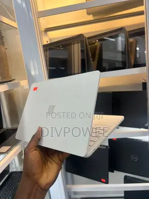 Laptop Microsoft Surface 8GB Intel SSD 128GB