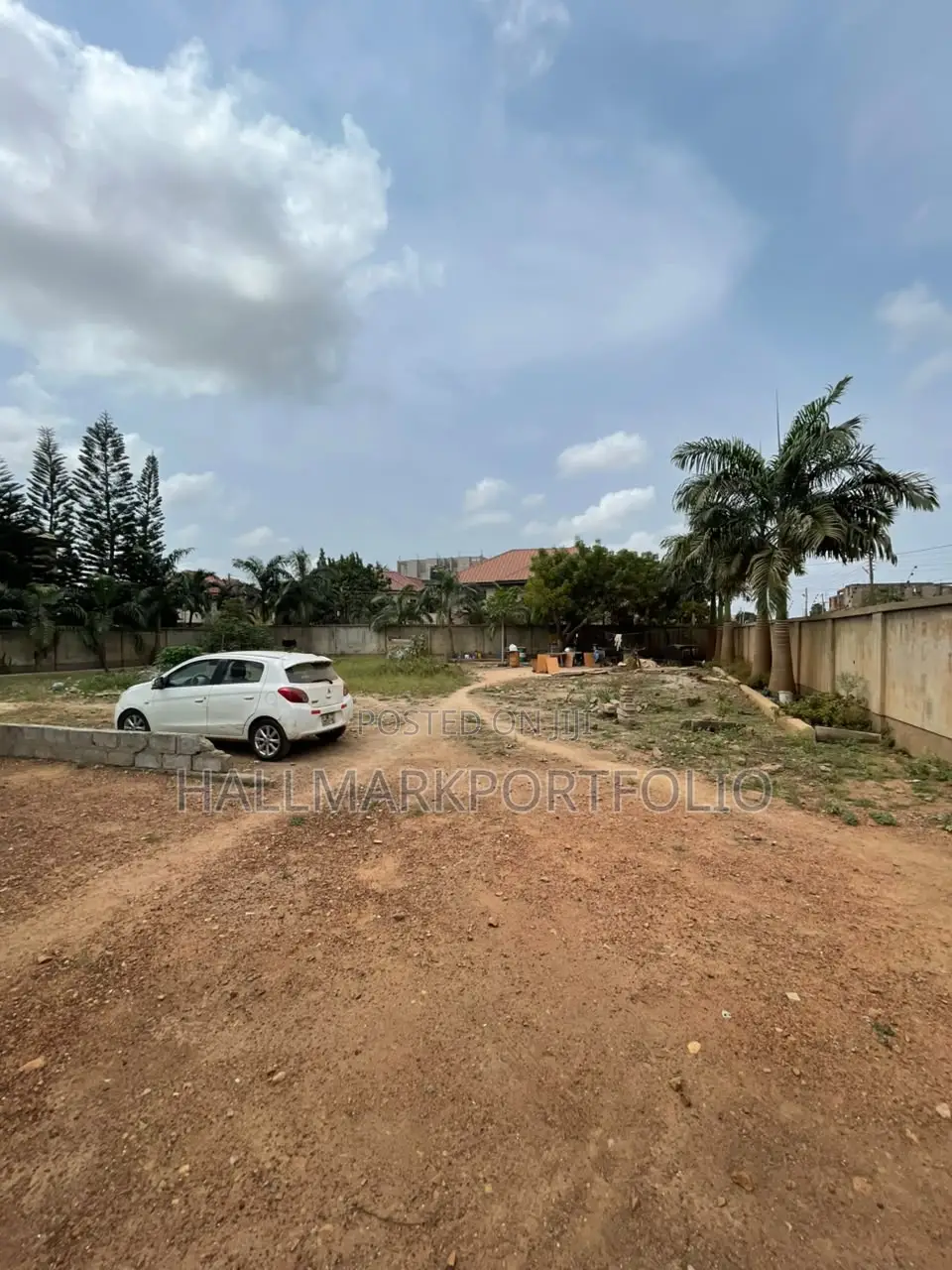 0.25 Acres East Airport