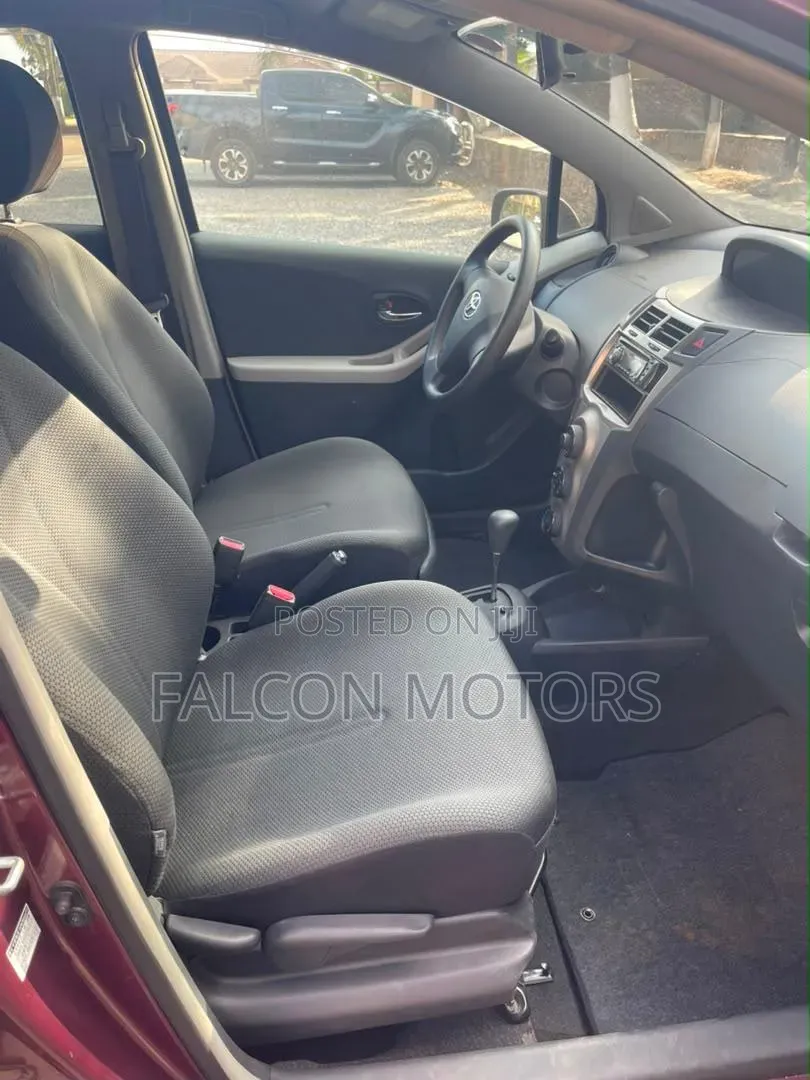 Toyota Vitz 2010 Brown