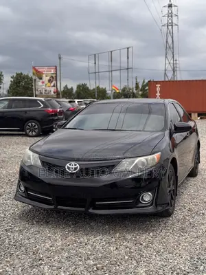 Toyota Camry XLE 4dr Sedan (2.5L 4cyl 6A) 2014 Black