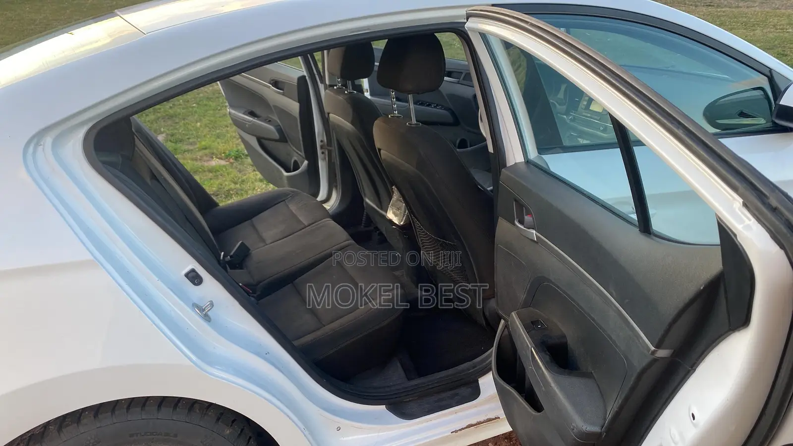 Hyundai Elantra 2018 White