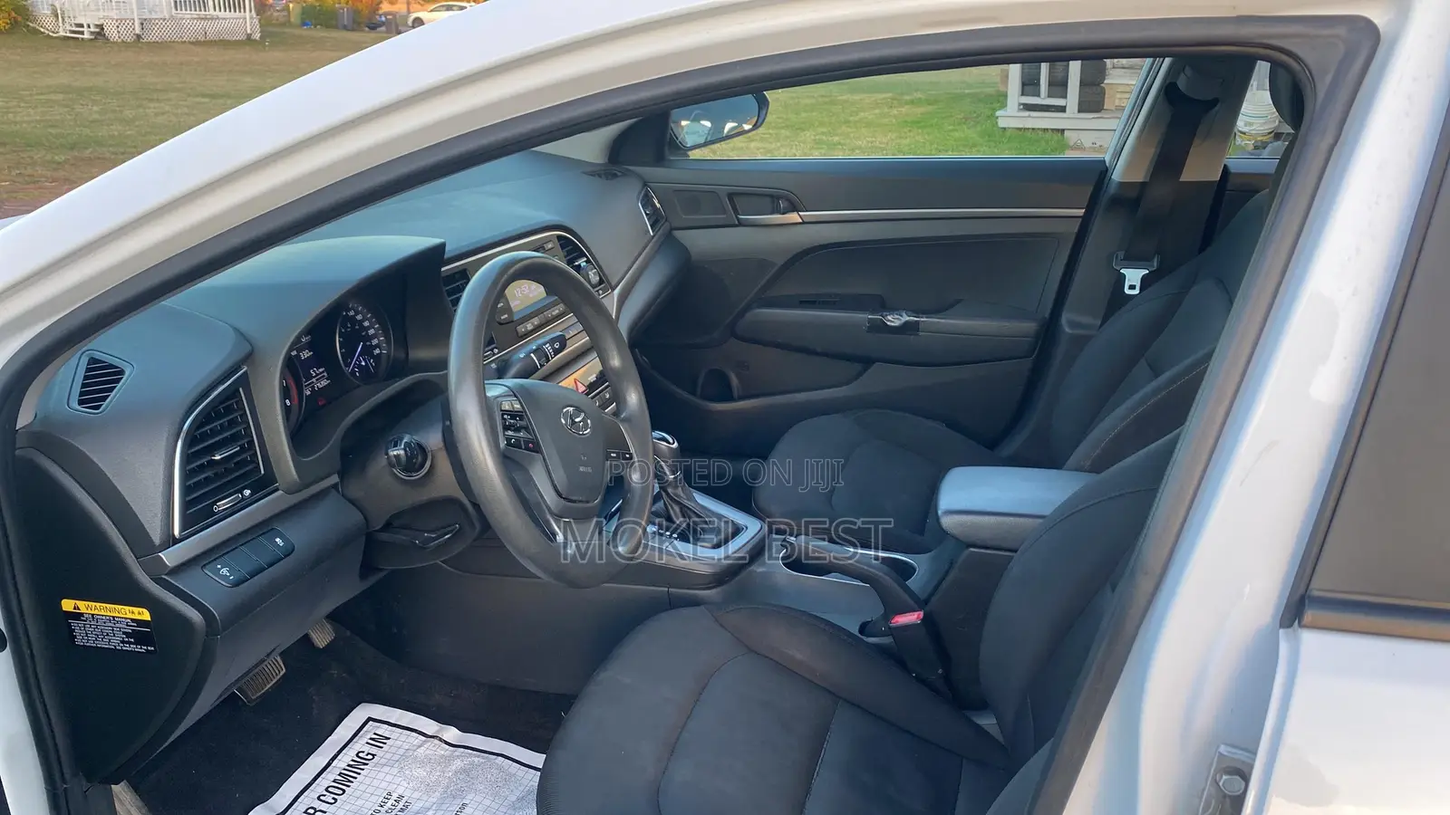 Hyundai Elantra 2018 White