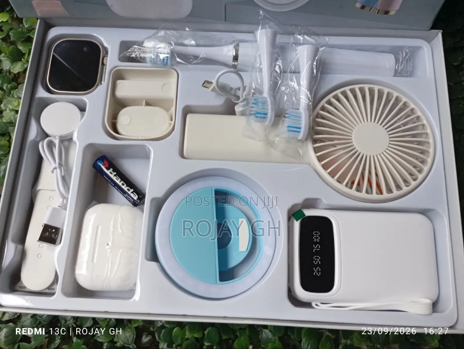 12-in-1 NEO 500 Smart Watch Combo Set - Airpod, Power Bank - Silver