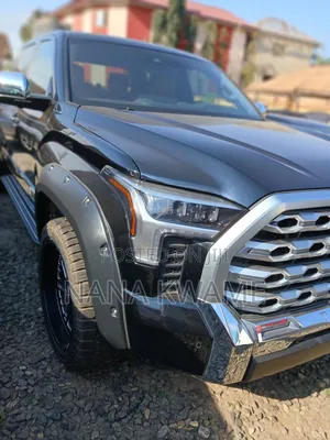 Toyota Tundra 2022 Black
