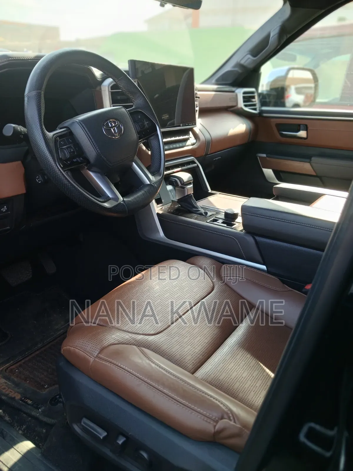 Toyota Tundra 2022 Black