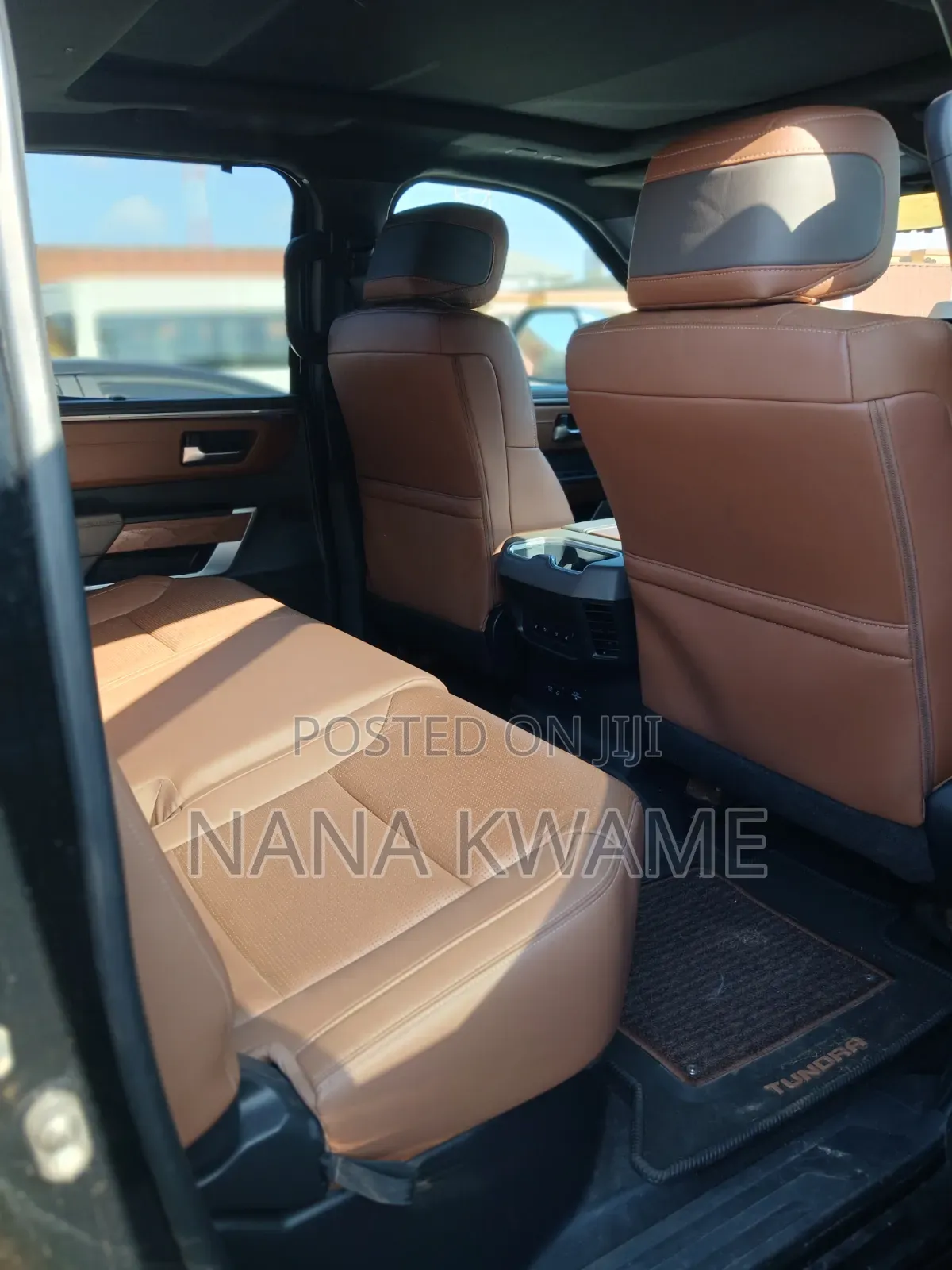 Toyota Tundra 2022 Black