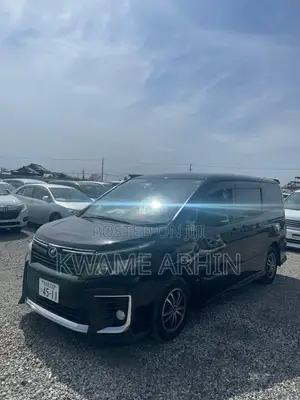 Toyota Voxy ZS Kirameki 2WD 7-Seater 2015 Black