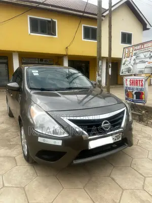 Nissan Versa 1.6 SV 4dr Sedan (1.6L 4cyl CVT) 2015 Brown